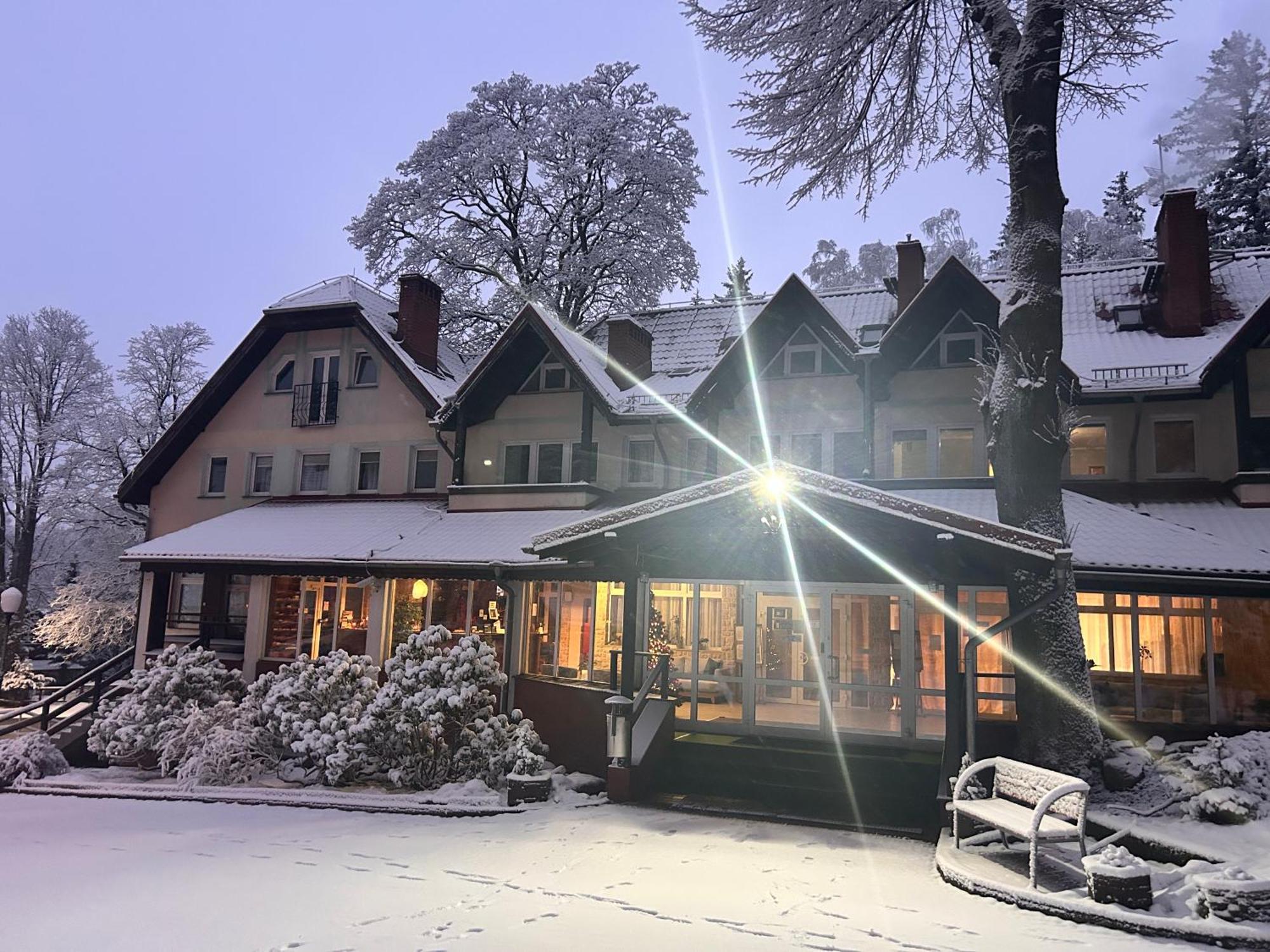 Osrodek Konferencyjno-Wypoczynkowy "Krucze Skaly" W Karpaczu Hotel Exterior photo